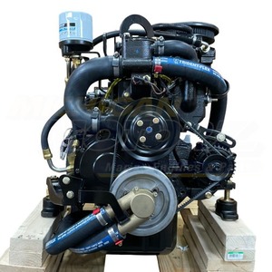 Nuevo Crusader 7.4L 320HP Intraborda Motor diésel marino fuera de borda Combustible eléctrico y de gasolina para canotaje - Product Image 3