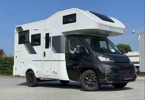 Camping-car de luxe couleur rose, fabriqué en Allemagne, avec matériau de caravane en aluminium, lits simples fixes confortables, aventures de voyage - Product Image 5