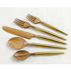 Juego de cubiertos hechos a mano portátil con mango de madera y latón Artículos desechables de nuevo diseño para el regreso a la escuela - Product Image 1