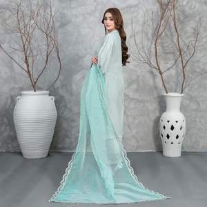 Vêtements traditionnels afghans pour femmes sur mesure du fabricant, élégants en soie et coton, Salwar Kameez de haute qualité, 569 pièces en vente - Product Image 6