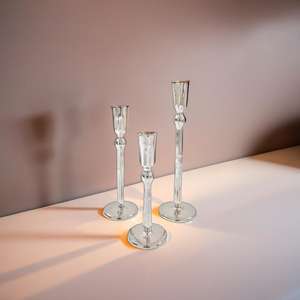 Ensemble de 3 bougeoirs cylindriques en métal aluminium de meilleure qualité pour les occasions de Noël - Product Image 3