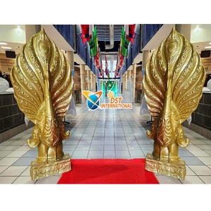 Estatuas de pavo real para decoración de boda Srilankan, decoración tradicional para vestíbulo de boda, estatuas FRP, estatuas de pavo real para decoración de entrada - Product Image 1