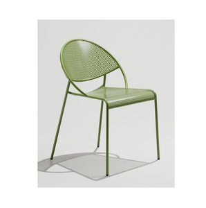 Chaise moderne empilable de haute qualité pour hôtel restaurant bar café en plein air mariage solide tige acier vente en gros fil métallique doré - Product Image 2