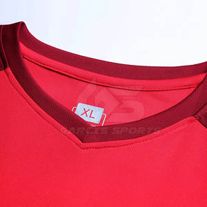 Uniforme rembourré de gardien de but léger avec une conception de respirabilité améliorée Uniforme rembourré de gardien de but de football professionnel - Product Image 4