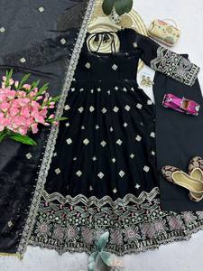 Ensemble de luxe en gros : Lehenga Choli noir en soie brodé de sequins lourds, robe longue et pantalon palazzo pour mariage indien et pakistanais - Product Image 6