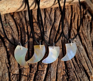 Handcrafted <b>Mother</b> <b>of</b> <b>Pearl</b> Statement Necklace for Fashion Lovers Man and Women Fashion Jewelry at Low Cost - Product Image 3