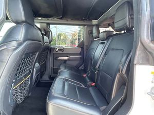 2021 F-o-r-d B-r-o-n-c-o Bad-lands Advanced 4 portes 4WD faible kilométrage et prix abordable en stock prêt pour l'expédition - Product Image 6