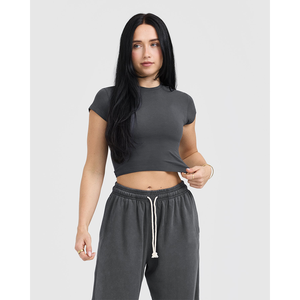 Camiseta de algodón 100% de carbón de calidad superior para mujer, camiseta informal ligera, transpirable y elegante de diseñador, camiseta de entrenamiento de gimnasio de ajuste relajado - Product Image 3