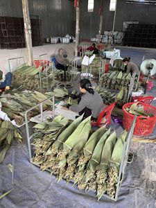 Feuilles de bambou séchées naturelles du Vietnam - Enveloppes et décorations pour collations de fête, marque Blue Lotus, durée de conservation de 24 mois - Product Image 3