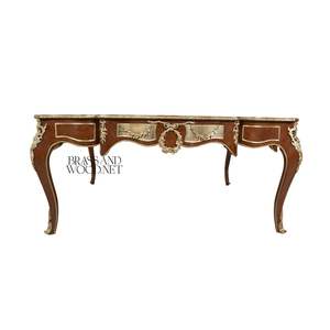 Mesa de Centro Cuadrada de Lujo con Incrustaciones de Marquetería Hechas a Mano y Detalles en Latón para una Decoración Elegante de la Sala de Estar - Product Image 2