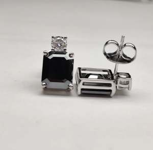 Pendientes de estudio de moissanita de corte esmeralda de oro blanco de 14 quilates VVS claridad para bodas, Joyería y otros pendientes de diamantes - Product Image 1