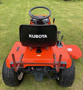 Mini cultivadora diésel de 25 HP de alta potencia, cortacésped de 2 tiempos eficiente para agricultura, cortacésped Kubota G1900 HST con asiento. - Product Image 3