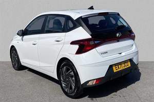 Hyundai i20 1.0 Gasolina Comfort AT – Blanco, coche usado europeo, en perfecto estado, bajo kilometraje, listo para exportación, modelo 2023 - Product Image 3