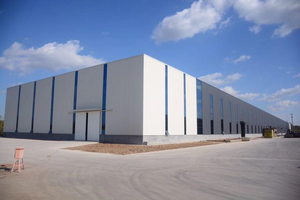 Nave Industrial de Estructura de Acero Prefabricada para Almacé<span class=keywords><strong>n</strong></span> y Centro Logístico con Diseño Personalizado - Product Image 3