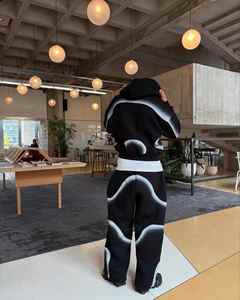 Conjunto Deportivo de Dos Piezas de Alta Calidad con Bordado Personalizado, Sudadera con Capucha y Pantalones Deportivos, Estilo Vintage Lavado para Hombre - Product Image 2