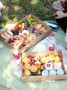 Caja de papel artesanal de grado alimenticio <span class=keywords><strong>para</strong></span> picnic familiar, plegable, con tapa de ventana - Product Image 3