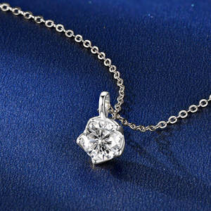 Collier pendentif solitaire en forme de fleur en argent sterling 925 avec moissanite de 1 carat, design simple, bijoux en perles noires, pour femmes, mariage - Product Image 5