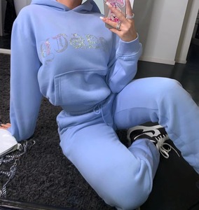 Gran oferta 2025, chándales con logotipo de diseño personalizado, pantalones de chándal con diamantes, y sudaderas con capucha para mujer joggers, conjunto de chándal con diamantes de imitación - Product Image 1