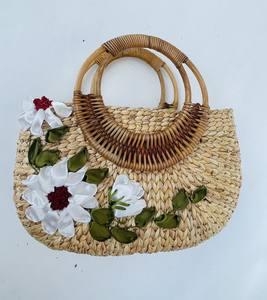 Bolsos de jacinto de agua ecológicos de moda para el verano Diseño de dos manijas juvenil y dinámico con cierre abierto - Product Image 3