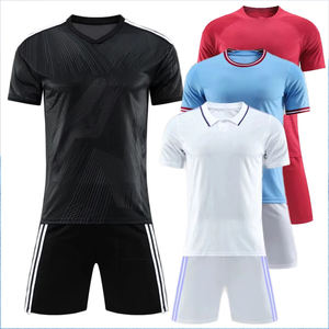 2024 nuevo diseño personalizado uniforme de fútbol de alta calidad precio al por mayor uniforme de fútbol para hombres hecho Pakistán - Product Image 1