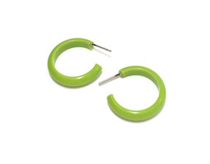 Pendientes de Aro de Resina Acrílica Verde Chartreuse Hechos a Mano, de Alta Calidad, Unisex, Joyería Moderna y Elegante para Mujer - Product Image 3