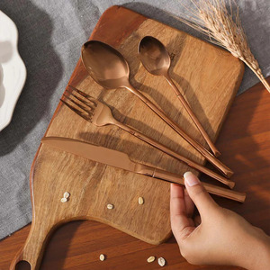 Cubiertos elegantes de oro mate Comedor sofisticado para cada ocasión Juego de cubiertos de oro mate de lujo Un toque elegante para su Mesa - Product Image 1