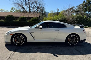 Nissan GTR Edición Negra 2013 - Product Image 3