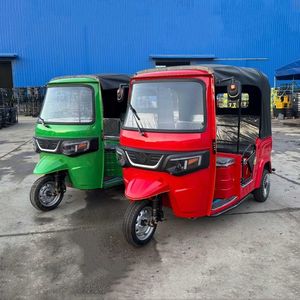 Tricycle Tuk Tuk à moteur essence, moto à 3 roues avec cabine - Product Image 1