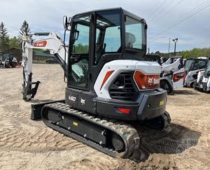 Nouveau pour excavatrice E60 de 5 à 6 tonnes avec vérins hydrauliques Hitachi pour pompe hydraulique, moteur, boîte de vitesses, pompe et roulement - Product Image 1