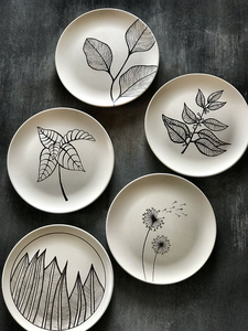 Azul índigo pintado a mano, placas de pared decorativas de cerámica multicolor, patrones florales detallados, abstractos, a precios al por mayor. - Product Image 4