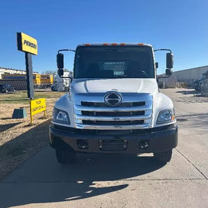 Camion à plateau plat 2020 268 avec moteur de 230 CV, boîte de vitesses automatique à 6 rapports, durable et haute performance - Product Image 1