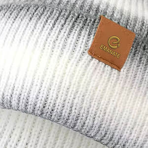 Bonnet Jacquard Style Urbain Tendance pour Femme – Confortable, Extensible, Design Personnalisable, Chaud, Respirant, Imperméable pour l'Extérieur - Product Image 3