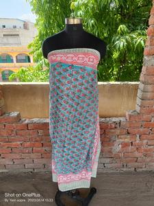 Vente en gros Coton Femmes Vêtements de plage Bloc de main Imprimé Paréo Sarong Plage Couverture Ups Sarongs - Product Image 3