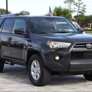 โตโยต้า ฟอร์จูนเนอร์ SR5 4 ประตู SUV ปี 2024 สร้างขึ้นมาอย่างเบาบาง ใช้งานน้อย - Product Image 1