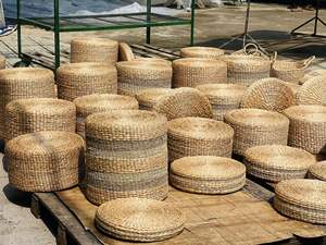 เบาะน้ำออตโตมันแห้งทำจากผักตบชวาสไตล์วินเทจเป็นมิตรต่อสิ่งแวดล้อมสำหรับการตกแต่งห้องนั่งเล่น - Product Image 5