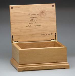 Caja de Madera Ecológica Grabada |   Acabado Artesanal de Alta Calidad |   Venta al por Mayor Directa de Fábrica - Product Image 2