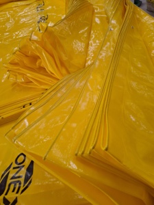 Tissu en toile de bâche, taille personnalisable, résistant à l'eau, GSM allant de 90 g/m² à 250 g/m², style uni - Product Image 4