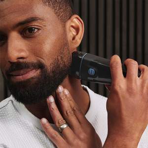 Afeitadora Eléctrica para Hombre con Recortador Desplegable y Cuchillas Dobles Lavables, Inalámbrica, Recargable por USB, Ideal para Afeitar el Cuerpo - Product Image 6