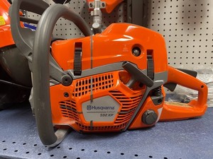 Nueva motosierra Husqvarna 592 XP de 92.7cc - Product Image 2