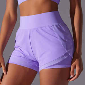Short de sport élastique double couche à séchage rapide pour femme, short de course de yoga en tissu lavé avec dentelle et logo personnalisé, vente en gros - Product Image 2