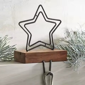 Soporte de media de Metal de diseño moderno para Navidad Gancho de vacaciones elegante para la decoración elegante del hogar de invierno - Product Image 1