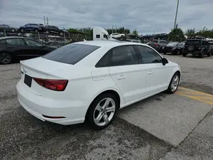 Audi A3 2018 impecablemente limpio - Product Image 2