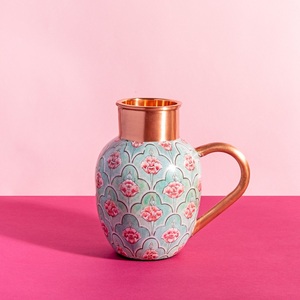 Meilleure vente de cruche d'eau en métal de cuivre pur faite à la main pour la maison à bas prix impression personnalisée disponible - Product Image 6
