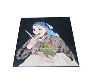 Incrustation de marbre noir au design personnalisé avec un produit glorieux et super brillant Panneau mural de travail fait main pour la décoration intérieure - Product Image 1