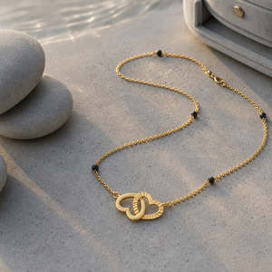 สร้อยคอแฟชั่นพลังแห่งความรัก ทอง 9Kt รูปหัวใจเชื่อมต่อกันแบบมังกัลสุตร - Product Image 1