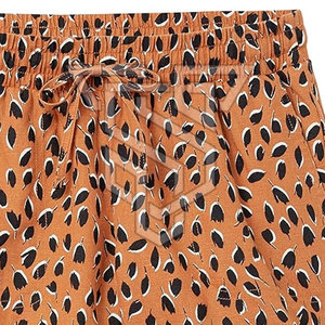 Shorts décontractés pour femmes de haute qualité, confortables, à taille élastique, avec logo personnalisé, contraste de couleurs, respirants, fabriqués au Pakistan, prix abordable - Product Image 6