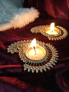 Portavelas Indio de Lujo con Trabajo Kundan, Diya Decorativa para Diwali, Bodas y Decoración Festiva del Hogar, Regalo Perfecto para Diwali - Product Image 4