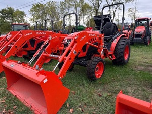 Tracteur compact Kubota LX3520 35HP 4x4 hydrostatique diesel agricole prêt à la vente - Product Image 5