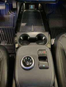 SUV eléctrico de alto rendimiento 2024, superventas, con bajo kilometraje, tracción total dual, aceleración instantánea y batería de largo alcance. - Product Image 6