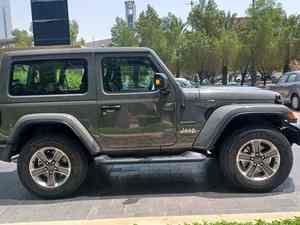 Sedán Wrangler Usado Barato, Plateado, I4 V6, Volante a la Izquierda, 2022-2024, Tracción en las Cuatro Ruedas, Asientos de Cuero, R18, 5 Plazas, Cámara 360, Techo Panorámico - Product Image 4